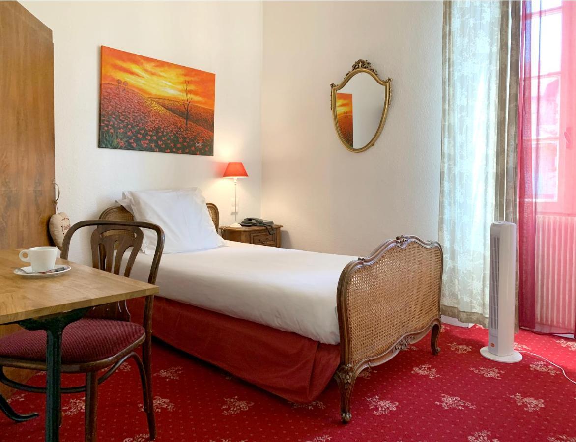 Hotel De France Ферни-Волтер Екстериор снимка
